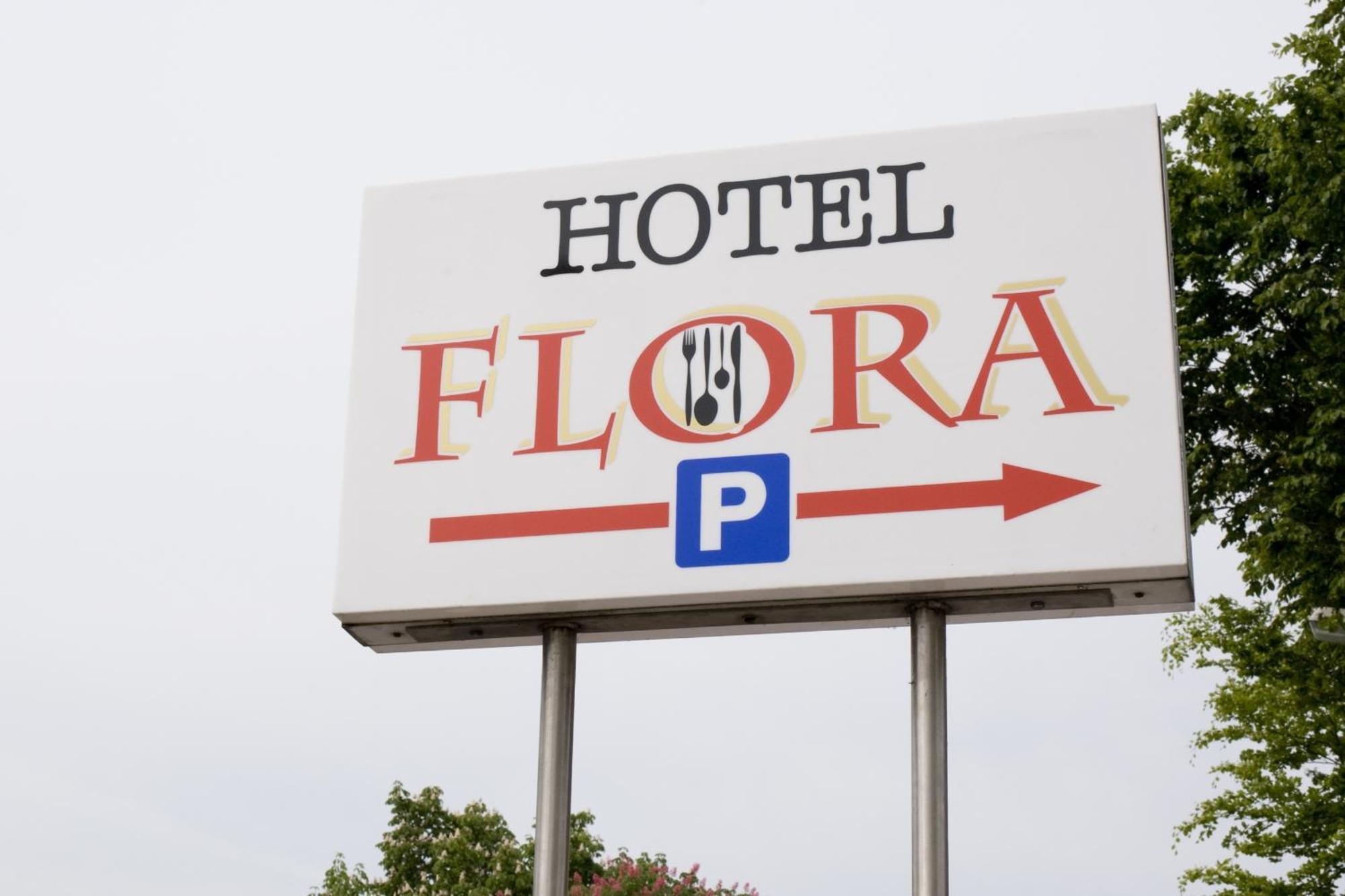 Hotel Flora ดอร์มาเกิน ภายนอก รูปภาพ