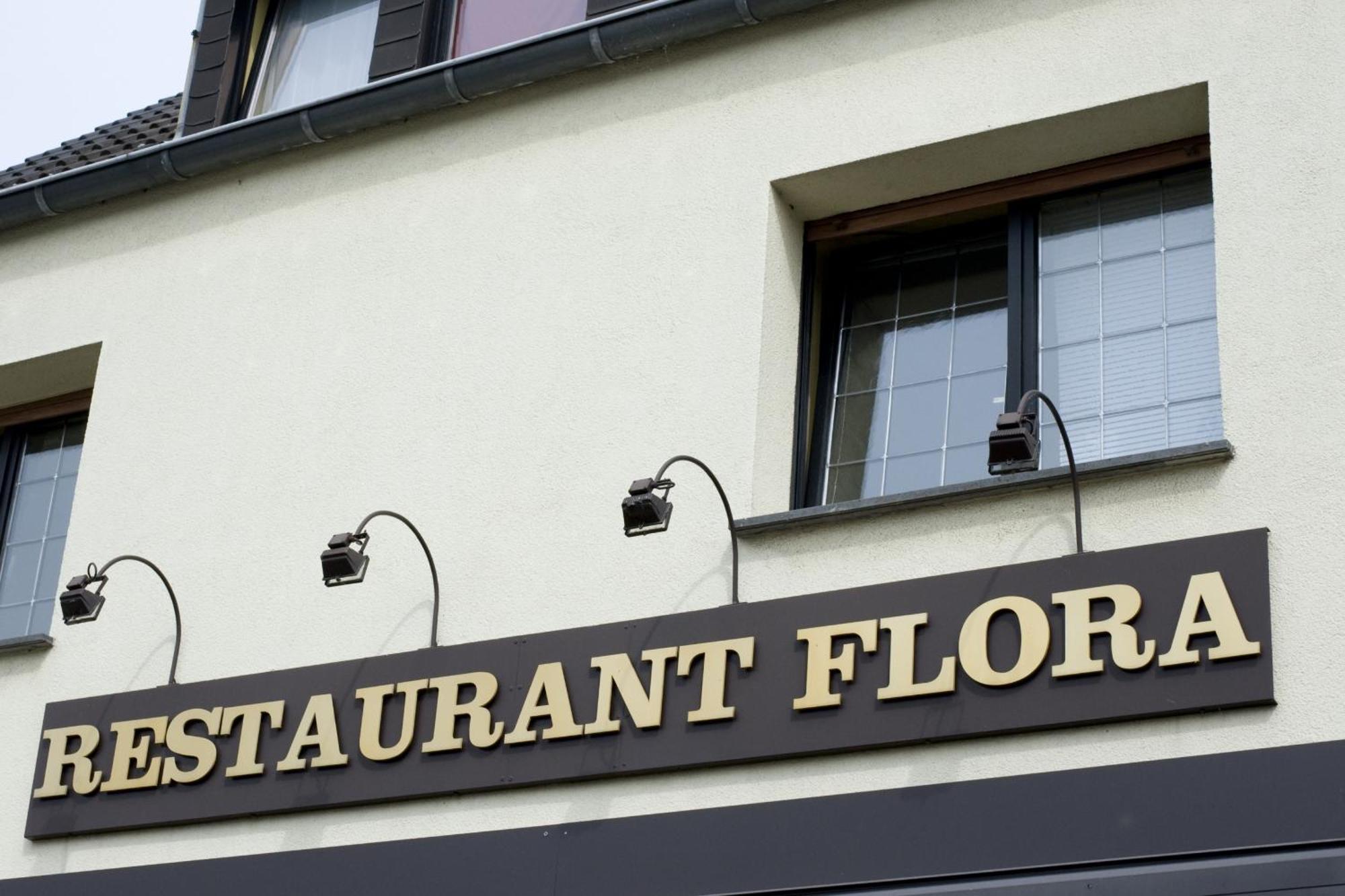Hotel Flora ดอร์มาเกิน ภายนอก รูปภาพ